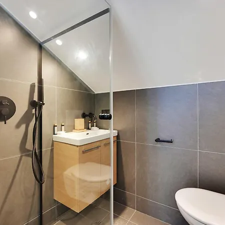 Bright And Charming - 1bd 2p -